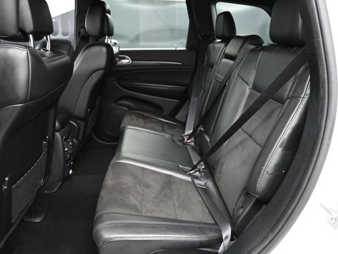 Used 2020 Jeep Grand Cherokee Altitude RWD image 19