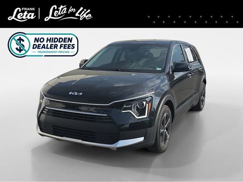 Used 2024 Kia Niro LX FWD image 1