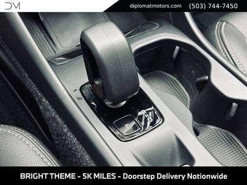 Used 2025 Volvo XC40 B5 Core w/ Protection Package Premier AWD/4WD image 38