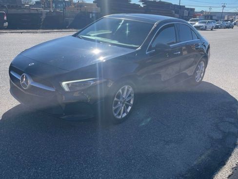 Used 2020 Mercedes-Benz A 220 4MATIC image 2