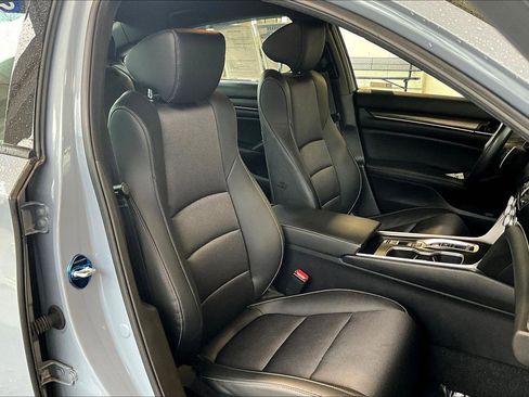 Used 2022 Honda Accord Sport image 7