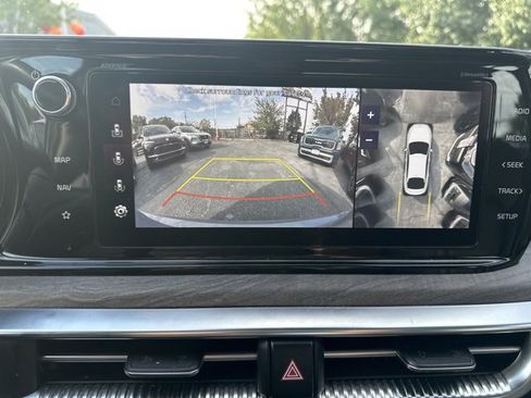 Used 2023 Kia K5 EX w/ EX Premium Package image 16