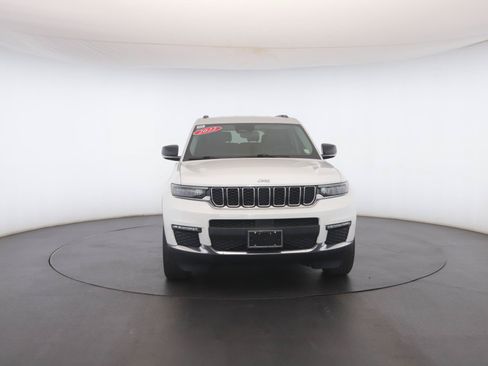 Certified 2022 Jeep Grand Cherokee L Limited AWD/4WD image 23