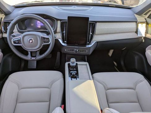 New 2026 Volvo XC90 B6 Plus w/ Protection Package Premier image 11