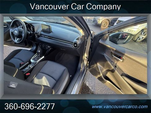 Used 2018 Toyota Yaris iA image 16