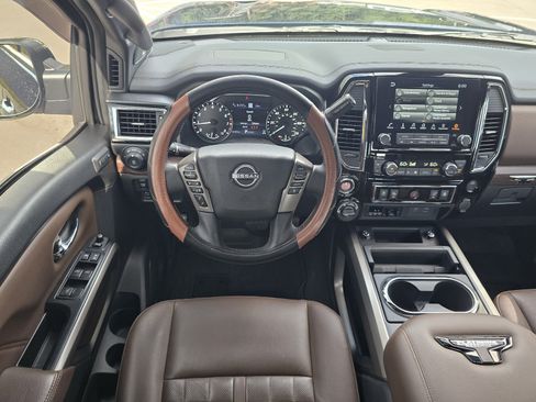 Certified 2023 Nissan Titan Platinum Reserve w/ Moonroof Package AWD/4WD image 16