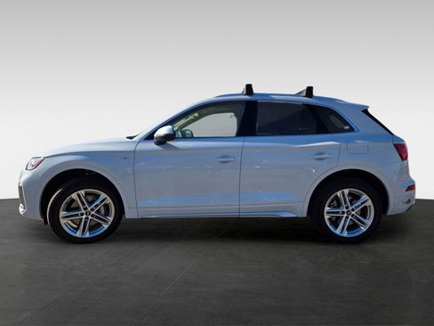 Used 2023 Audi Q5 e Premium Plus w/ Premium Plus Package image 7