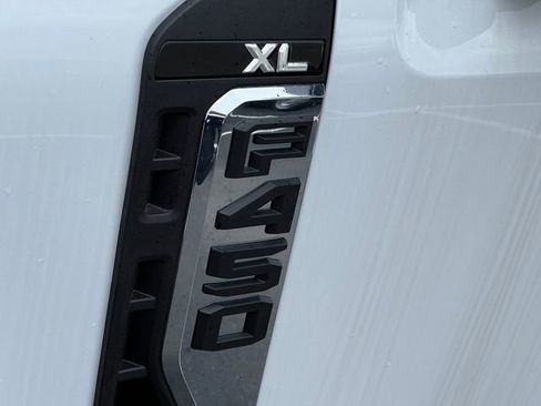 New 2025 Ford F450 XL w/ XL Chrome Package RWD image 6