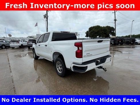 Used 2022 Chevrolet Silverado 1500 Custom RWD image 2
