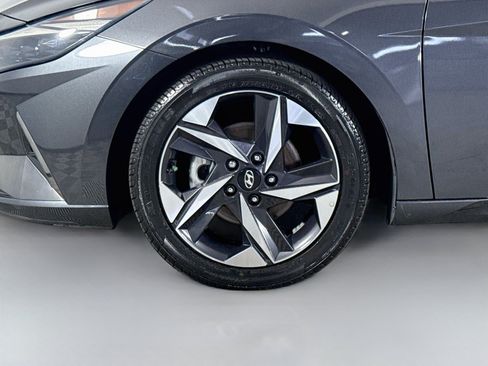 Used 2021 Hyundai Elantra Limited w/ Cargo Package FWD image 38