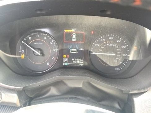 Used 2018 Subaru Crosstrek 2.0i Premium AWD/4WD image 18