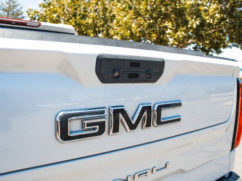 Used 2019 GMC Sierra 1500 Denali w/ Denali Ultimate Package AWD/4WD image 27