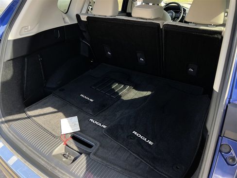 Certified 2023 Nissan Rogue SV image 26