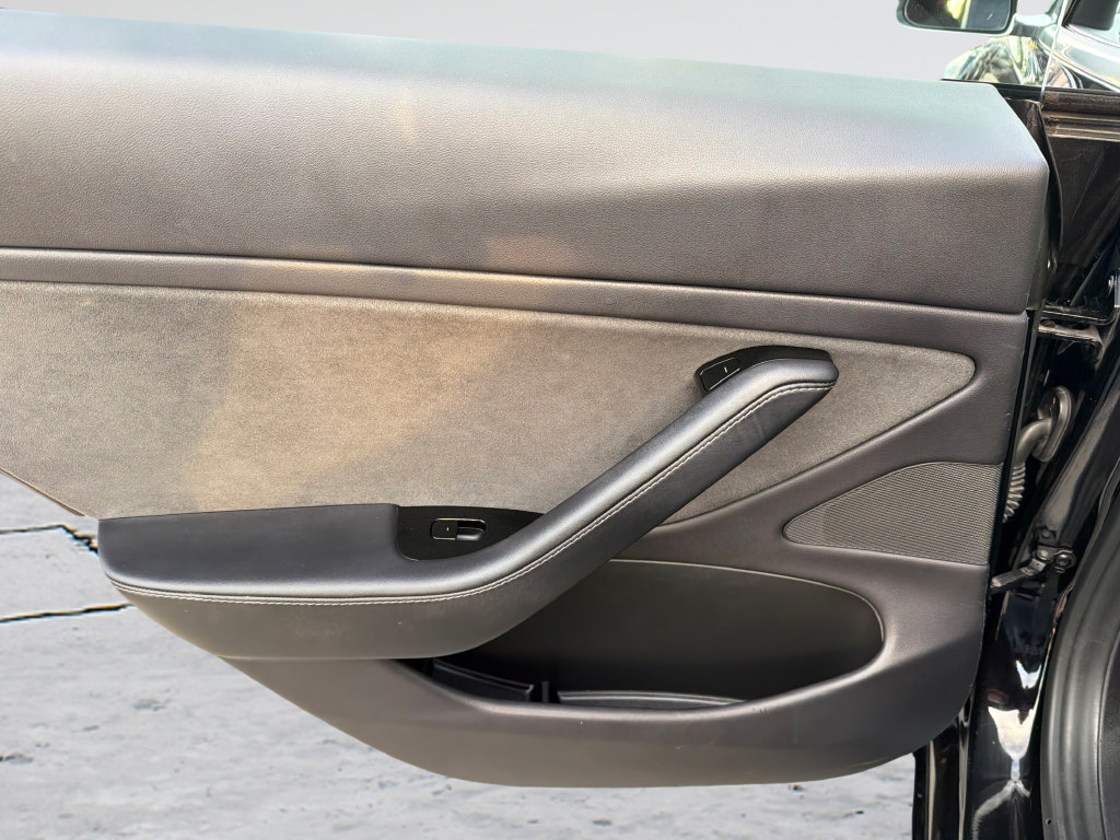 Used 2019 Tesla Model 3 Standard Range Plus RWD image 35