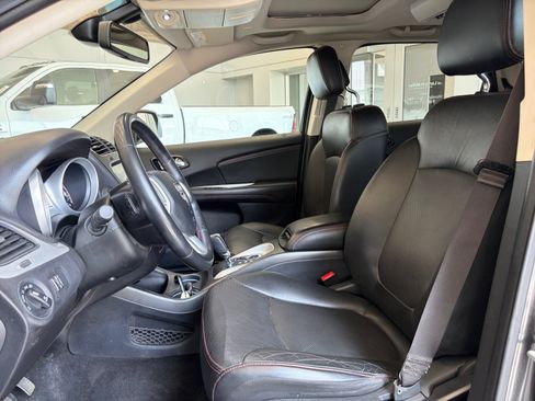 Used 2019 Dodge Journey GT w/ Nav & Sun Group AWD/4WD image 12