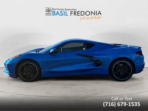 Used 2024 Chevrolet Corvette Stingray Preferred Cpe w/ 2LT image 2