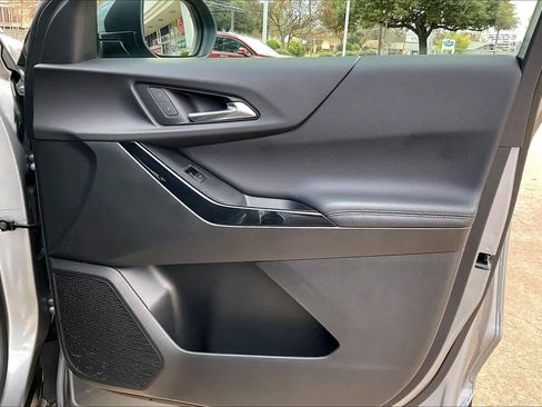 Used 2025 Chevrolet Equinox LT image 19