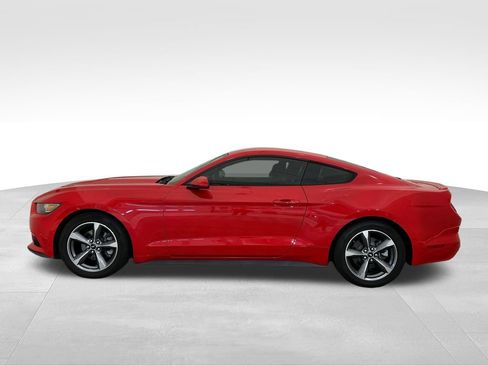 Used 2016 Ford Mustang Coupe w/ Equipment Group 051A RWD image 2