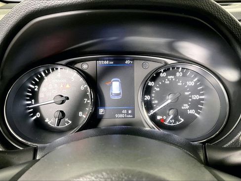 Used 2019 Nissan Rogue SV image 20