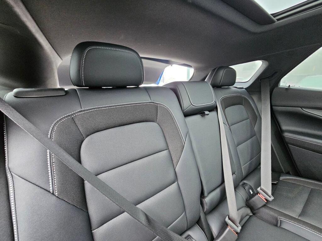 Certified 2024 Chevrolet Blazer EV LT AWD/4WD image 30