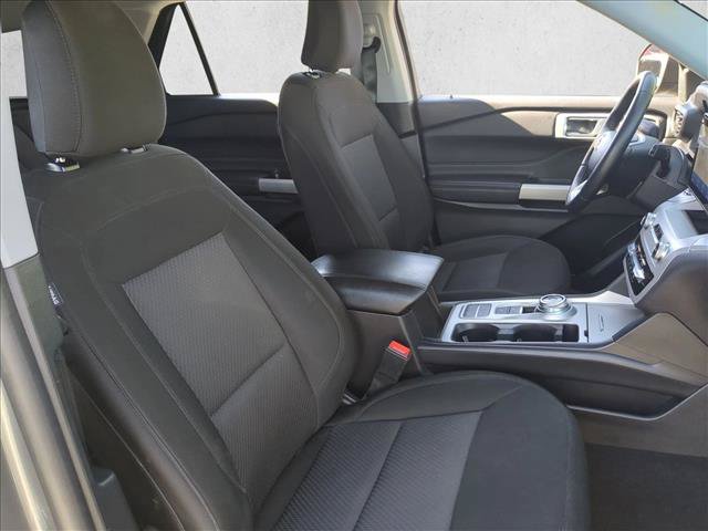 Used 2024 Ford Explorer XLT RWD image 21
