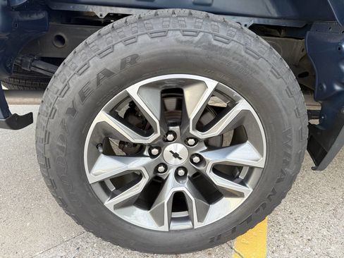 Used 2024 Chevrolet Silverado 1500 RST w/ Z71 Off-Road Package image 29