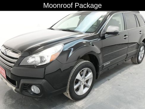 Used 2013 Subaru Outback 3.6R Limited w/ Special Appearance Pkg image 3