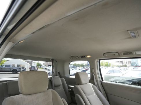 Used 2016 Nissan Quest SV FWD image 25