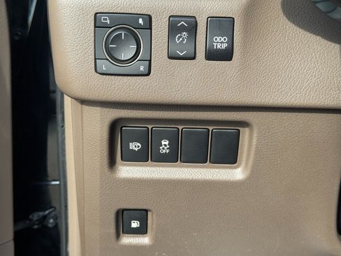 Used 2019 Lexus GX 460 Premium AWD/4WD image 17
