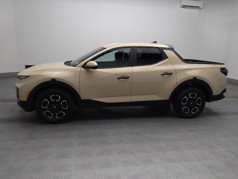 Used 2022 Hyundai Santa Cruz SE image 2