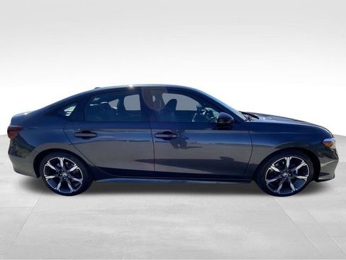 Used 2025 Honda Civic Sport image 13