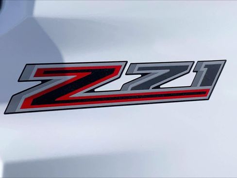 Certified 2024 Chevrolet Colorado Z71 w/ Z71 Convenience Package 2 image 10