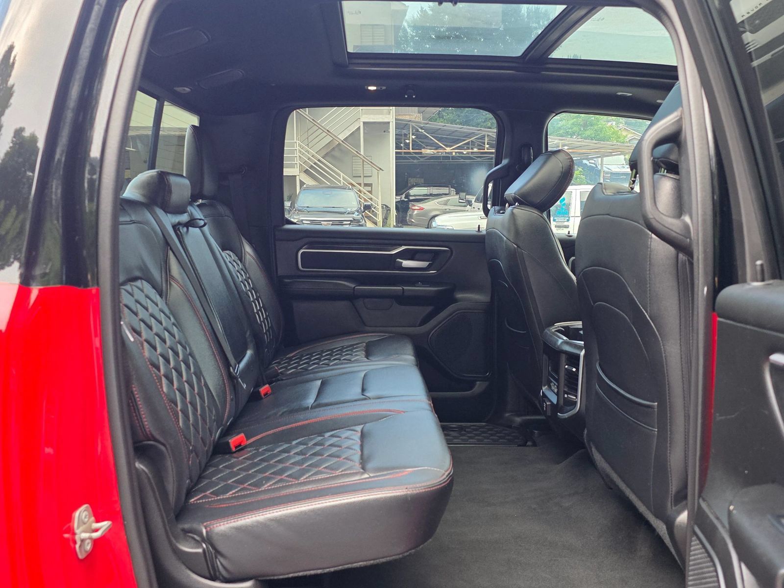 Used 2022 RAM 1500 Big Horn AWD/4WD image 30
