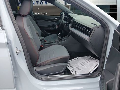 Used 2026 Volkswagen Jetta GLI Autobahn FWD image 15