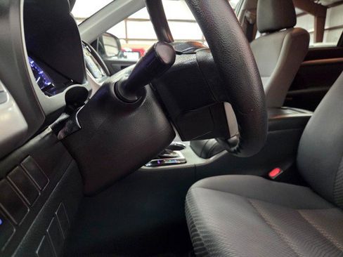 Used 2019 Toyota Highlander LE image 35