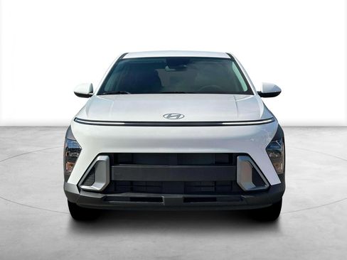 New 2026 Hyundai Kona SE FWD image 12