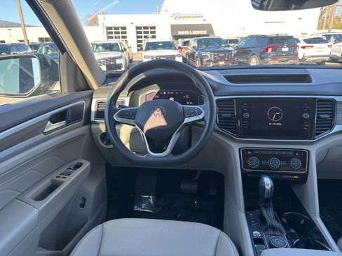 Used 2021 Volkswagen Atlas SEL image 8
