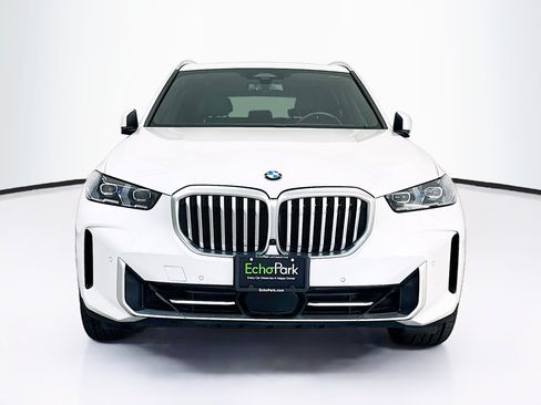 Used 2024 BMW X5 xDrive40i AWD/4WD image 2