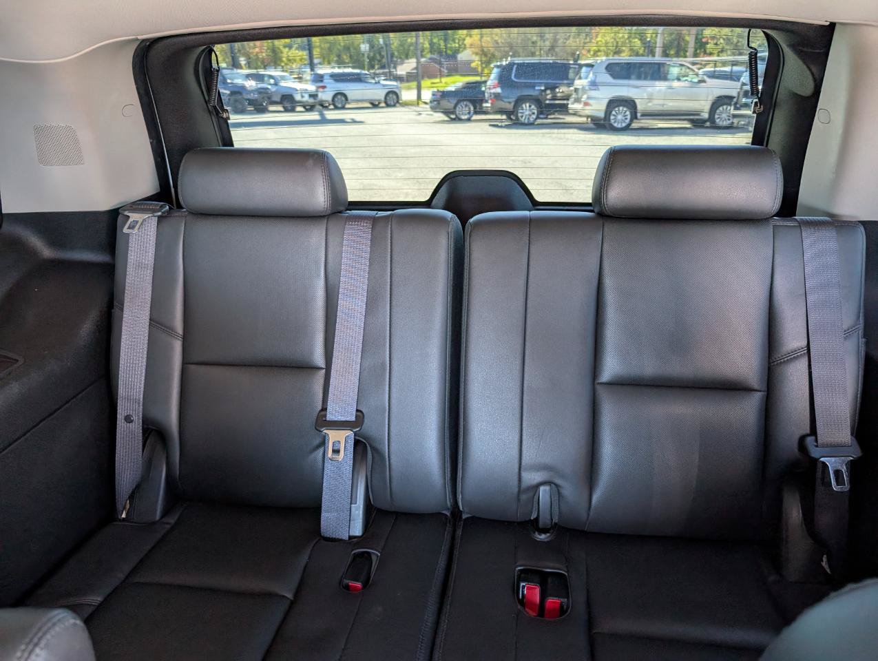 Used 2013 GMC Yukon Denali RWD image 24