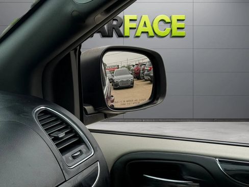 Used 2019 Dodge Grand Caravan SXT FWD image 31