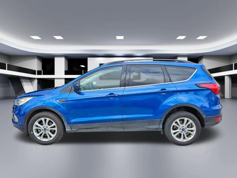 Used 2019 Ford Escape SEL image 3