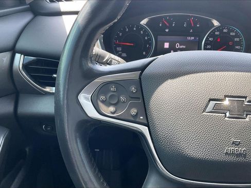 Used 2021 Chevrolet Traverse RS w/ LPO, Floor Liner Package FWD image 18