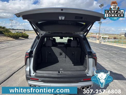 Used 2026 Chevrolet Traverse LT AWD/4WD image 16