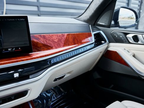 Used 2024 BMW ALPINA XB7 ALPINA XB7 image 94