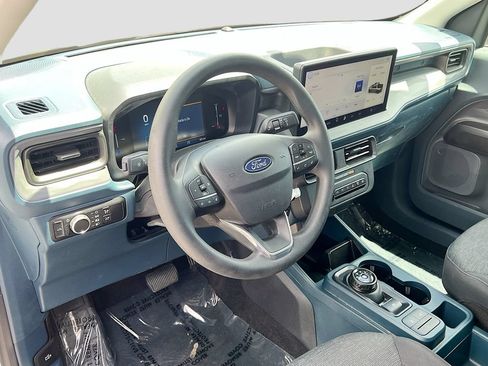 Used 2025 Ford Maverick XL w/ Equipment Group 102A AWD/4WD image 9