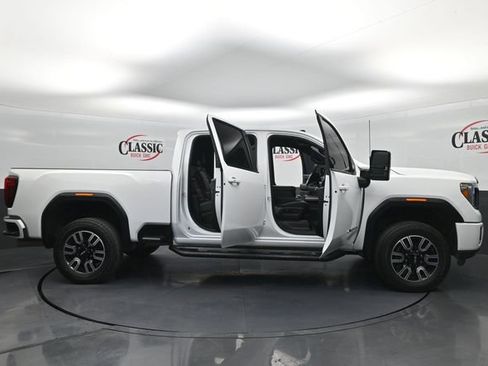 Used 2023 GMC Sierra 2500 AT4 image 31