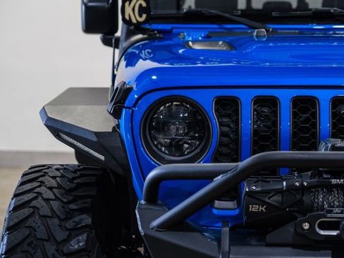 Used 2023 Jeep Gladiator Rubicon w/ LED Lighting Group AWD/4WD image 4