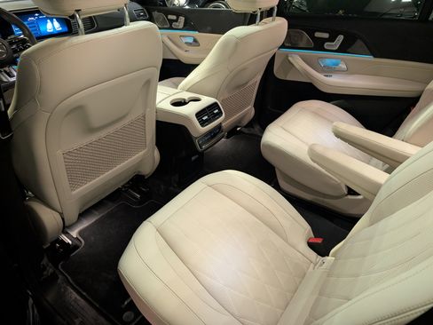 Used 2024 Mercedes-Benz GLS 63 AMG 4MATIC image 21