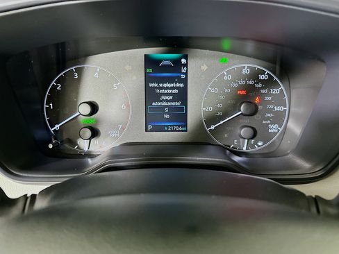 Used 2025 Toyota Corolla LE w/ LE Premium Package FWD image 19