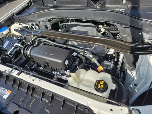 Certified 2020 Ford Explorer Limited w/ Class III Trailer Tow Package image 28